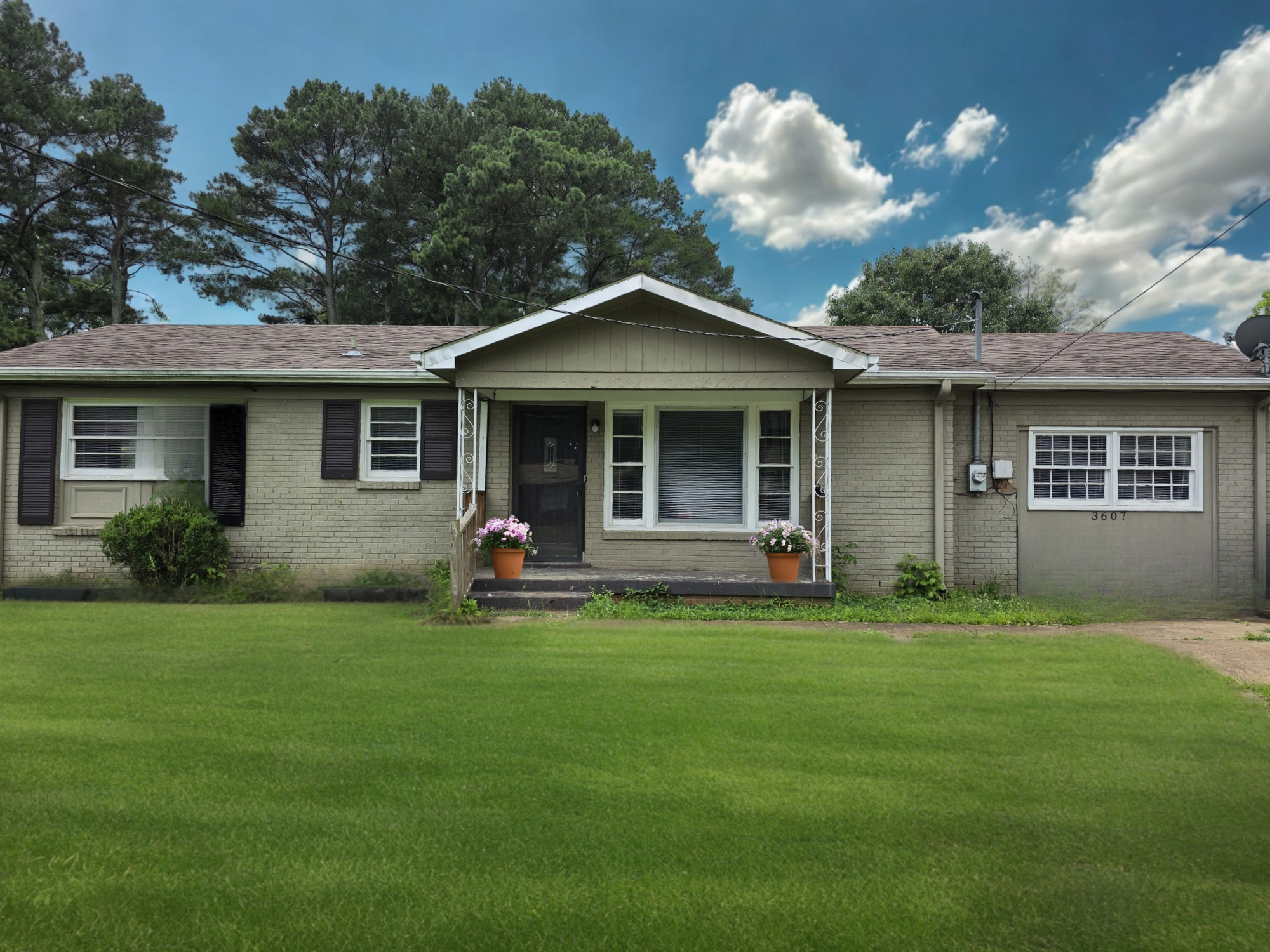 3607 Inglewood Drive Northwest