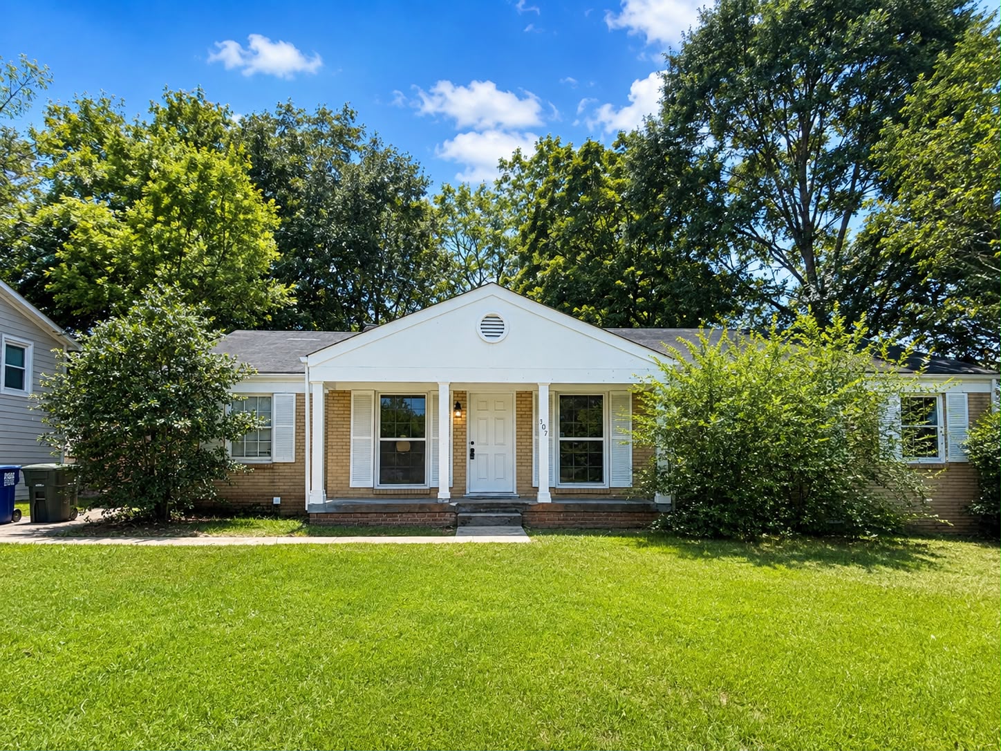 307 Mockingbird Road Southeast - 1